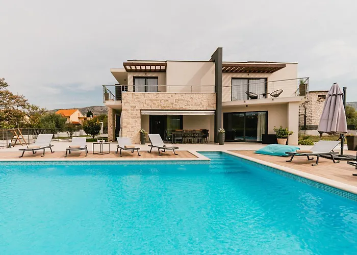 B4 Dubrava (Sibenik-Knin)