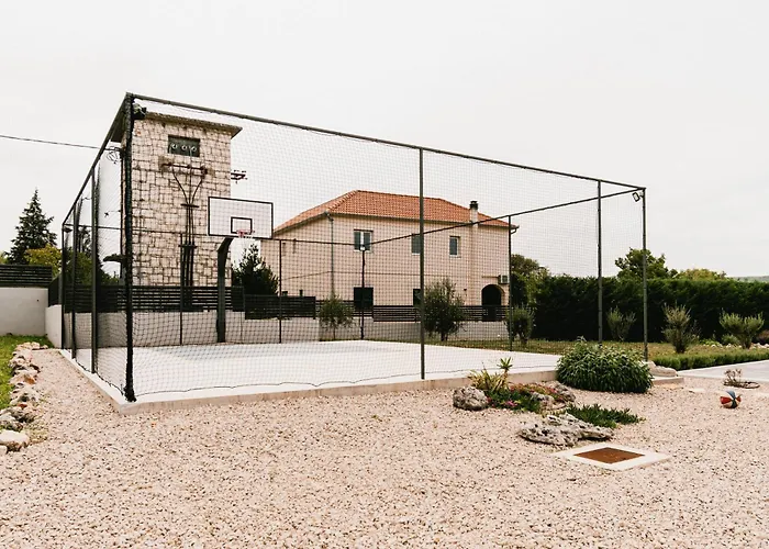 B4 * Dubrava (Sibenik-Knin)