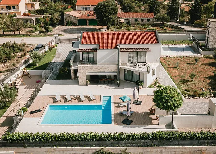 Villa B4 Dubrava (Sibenik-Knin)